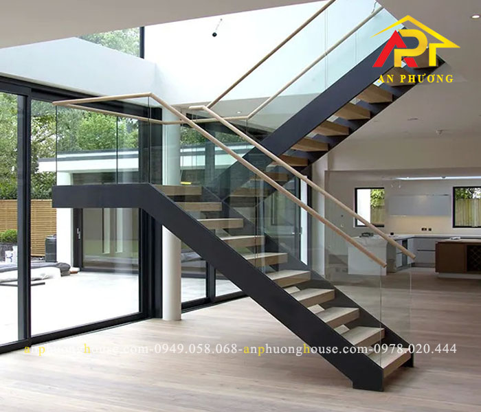 Thiết kế cầu thang công ty đẹp và hiện đại