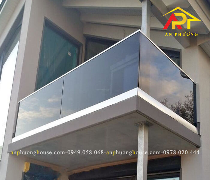 Xây dựng cơ khí An Phương thi công lan can kính cường lực giá tốt tại Bình Dương