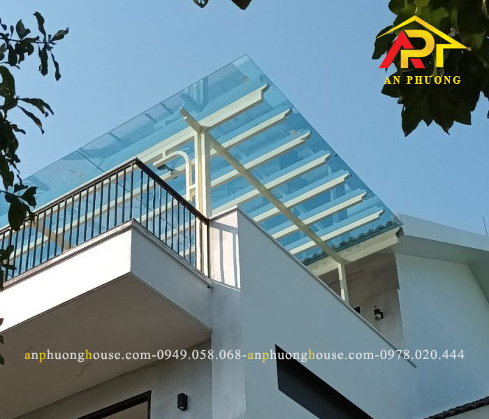Ứng Dụng Đa Dạng Của Mái Kính Sảnh