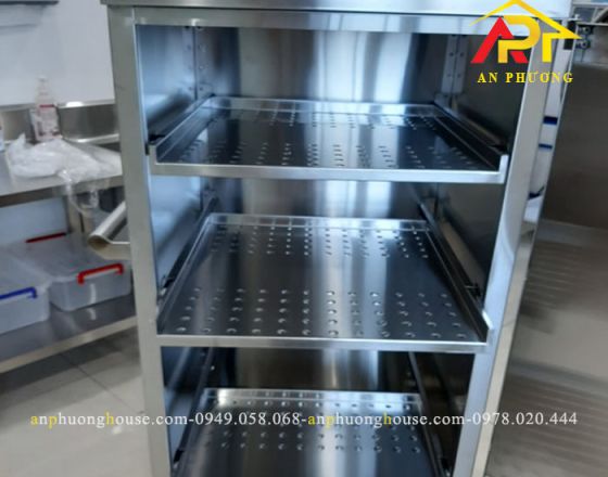 Dụng cụ y tế inox công nghiệp: Tiêu chuẩn, Vai trò & Lưu ý khi mua hàng