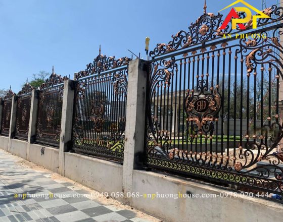 Hàng rào sắt mỹ nghệ Bình Dương - Tinh hoa nghệ thuật sắt