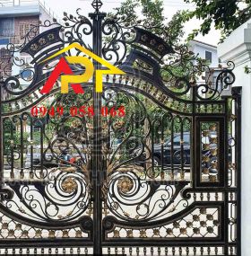 CỬA CỔNG MỸ NGHỆ 2 CÁNH M07
