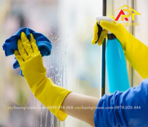 Cách vệ sinh cửa nhôm kính tại nhà sáng bóng dễ dàng