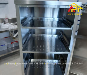 Dụng cụ y tế inox công nghiệp: Tiêu chuẩn, Vai trò & Lưu ý khi mua hàng