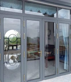 CỬA ĐI 4 CÁNH MÀU XÁM X09