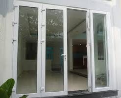 CỬA ĐI 4 CÁNH MÀU TRẮNG T04