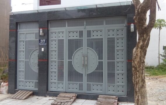 CỬA CỔNG 4 CÁNH + 1 CÁNH