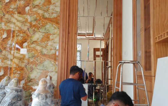 KÍNH NGHỆ THUẬT 8