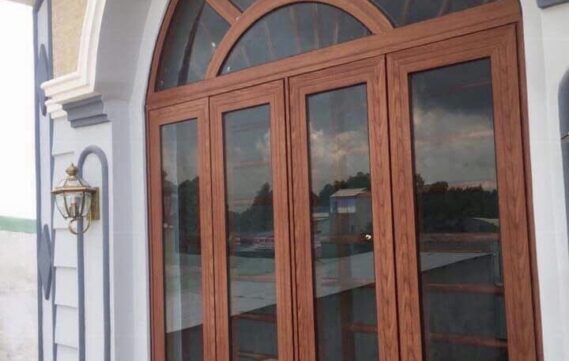 CỬA SỔ 4 CÁNH VÂN GỖ - KIỂU VÒM S01