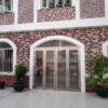 CỬA ĐI 4 CÁNH MÀU XÁM - KIỂU VÒM X03